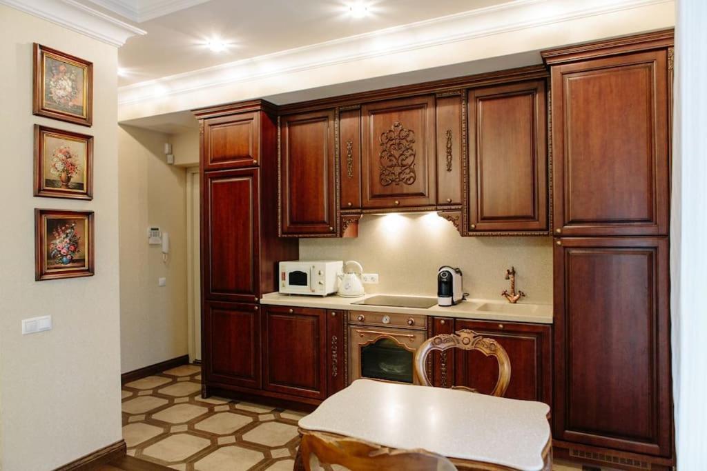 Luxury Old Town Apartment Kaunas Exterior photo